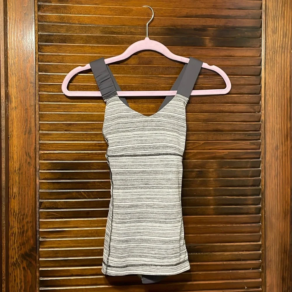 Lululemon Push Your Limits Grey Striped Cross Back Tank - Picture 2 of 7